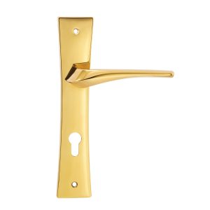 door handle on plate