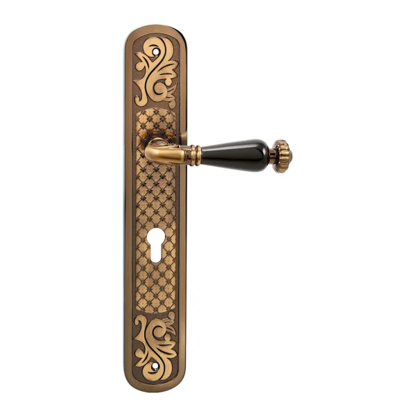 ⁦مقبض لوحة الترخيص Leona⁩ - الصورة ⁦1⁩