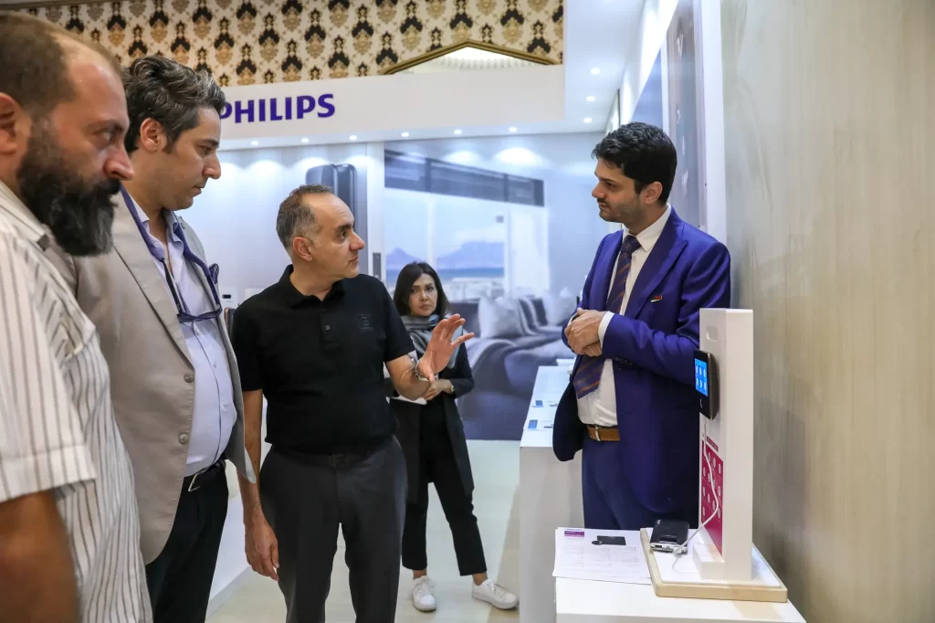 عکس نمایشگاه