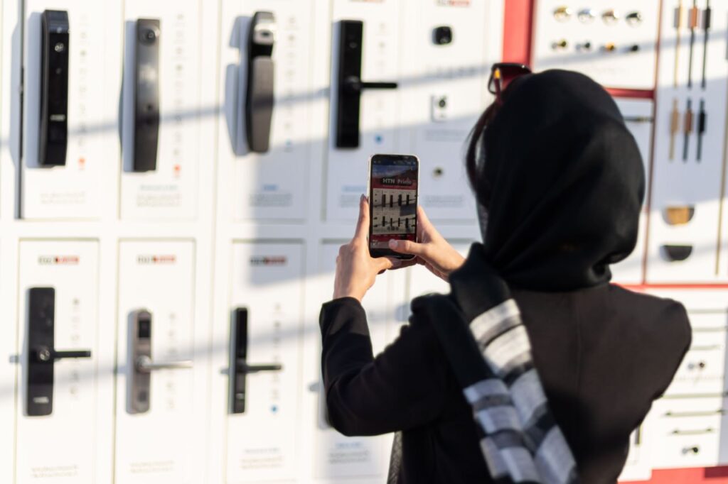 عکس نمایشگاه