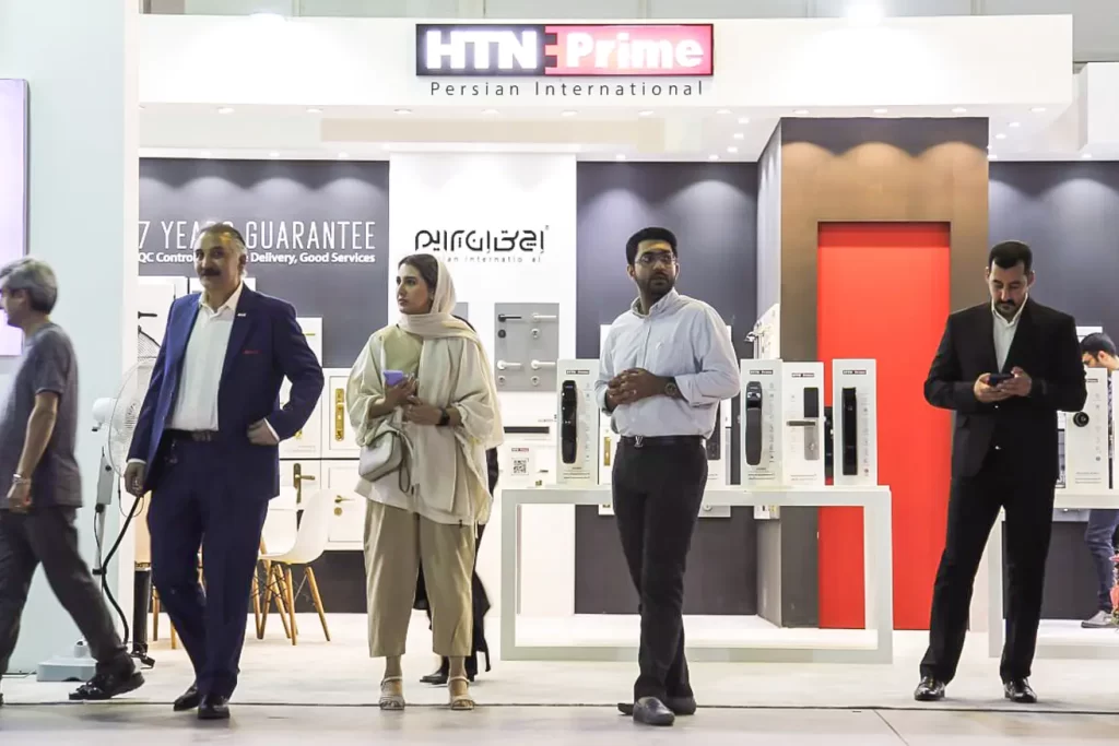 غرفه HTN در نمایشگاه