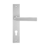 مقبض لوحة الترخيص 3500